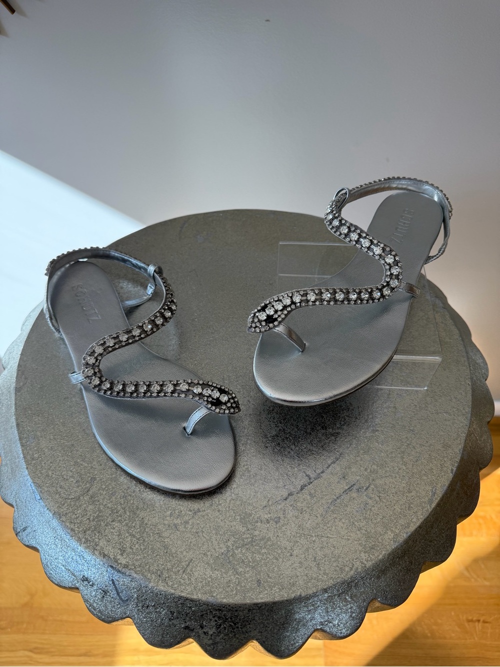 SCHUTZ Silver Crystal-Embellished Snake-Style Toe-Loop Flats